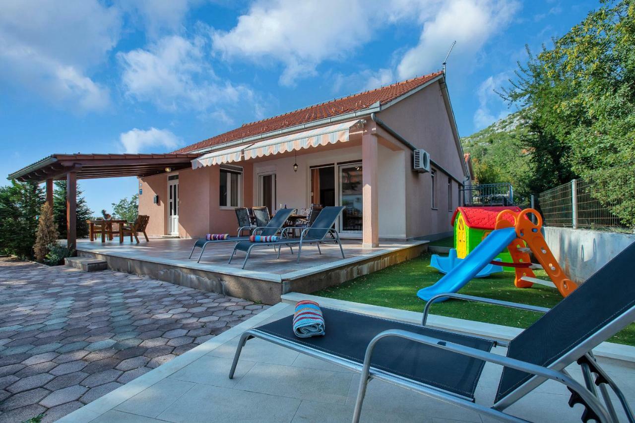Villa Zvonimir Zagvozd エクステリア 写真
