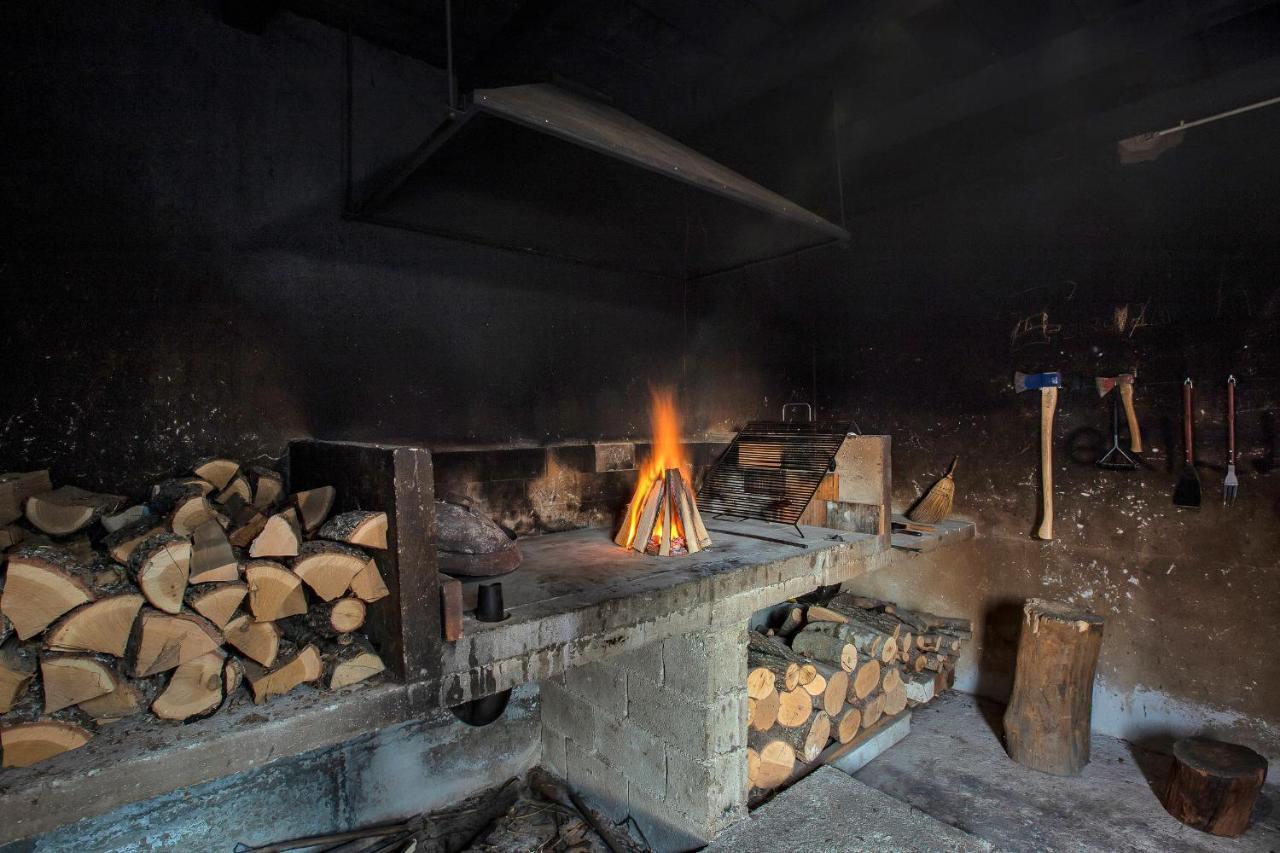Villa Zvonimir Zagvozd エクステリア 写真