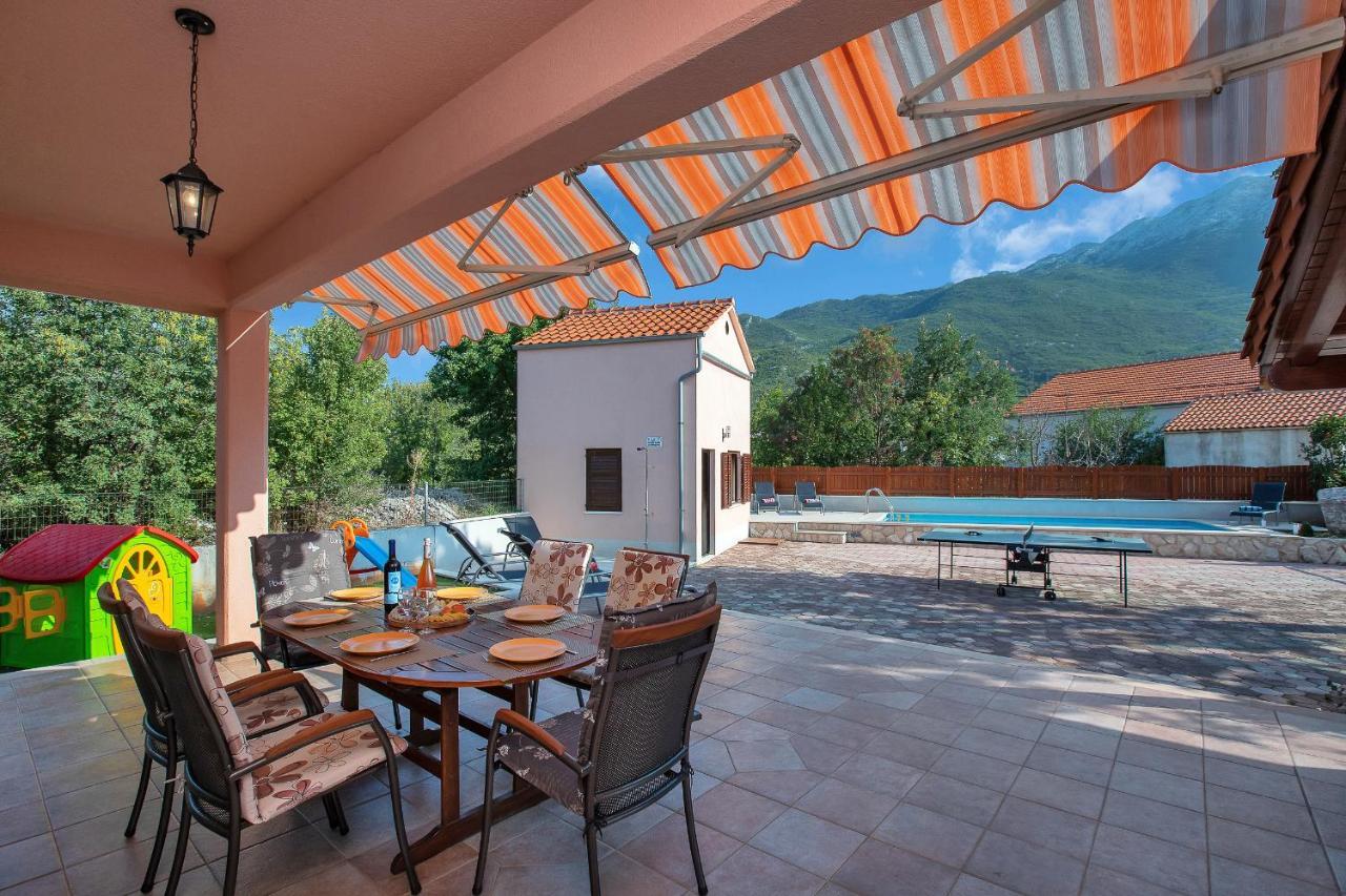 Villa Zvonimir Zagvozd エクステリア 写真